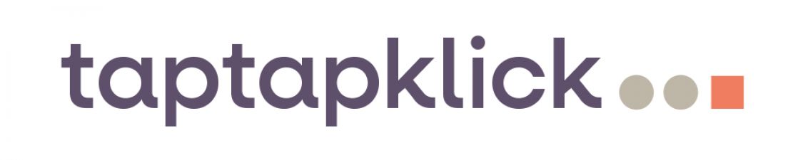 Logo taptapklick: Violetter Schriftzug. Rechts davon zwei große graue Punkte und ein lachsfarbenes Quadrat.